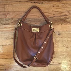 Marc by Marc Jacobs Classic Q pebbled camel leather cross body shoulder hobo bag
